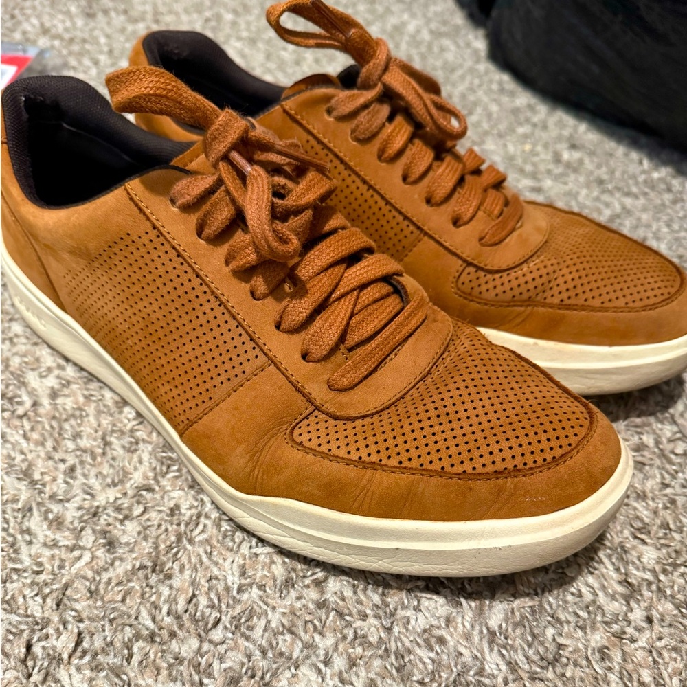 Cole Hahn Men's Casual Perforated Leather Sneakers - Brown size 9.5 GUC